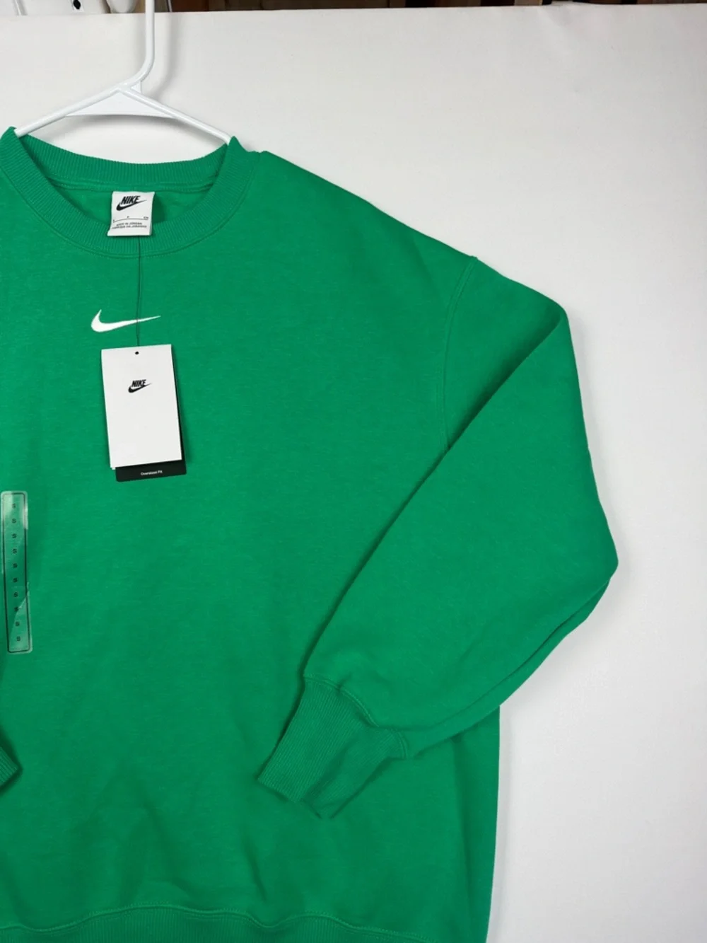 Nike Green Crewneck Sweatshirt with White Swoosh Women’s Small NWT - Picture 3 of 7